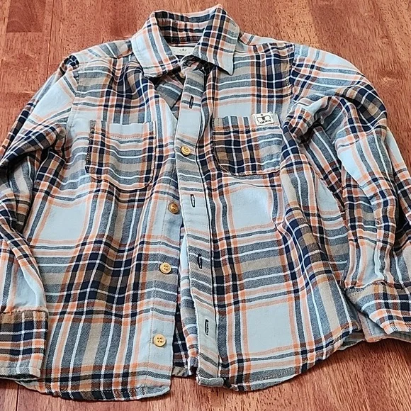 Boy's 6 Shirt Bundle - Picture 4 of 7